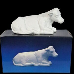 Avon Nativity Collectibles the Cow Porcelain Figurine 1987 in Box